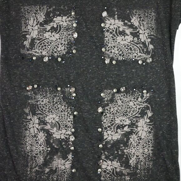 Decree Womens Size M Cap Sleeve Dark Gray Rhinestone Adorned T Shirt - Picture 3 of 11